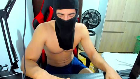 calihotcaliente27 online show from December 10, 2024, 10:49 am