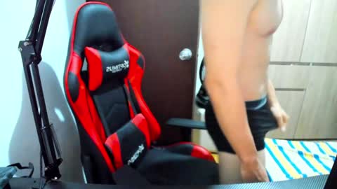 calihotcaliente27 online show from January 10, 2025, 10:06 am