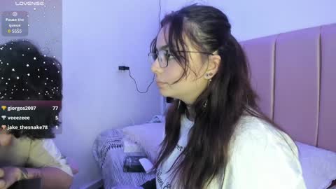 Snapshot of caliope_morfeo chatting on December 5, 2024, 5:17 pm Calipe Morfeo online show from December 5, 2024, 5:17 pm