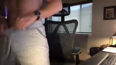 calirsedmo online show from November 29, 2025, 7:28 pm