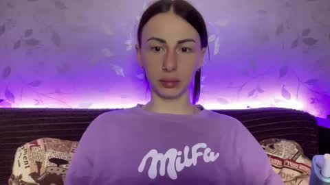 Snapshot of call_me_dad_ chatting on March 8, 2025, 7:09 pm Anna online show from March 8, 2025, 7:09 pm