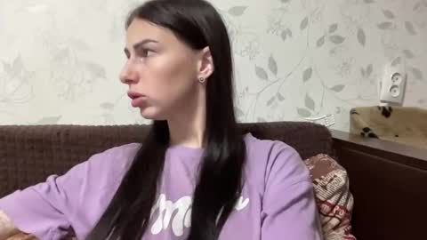 Anna online show from October 25, 2025, 8:47 pm