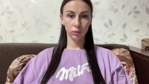 Anna online show from November 2, 2025, 7:05 pm