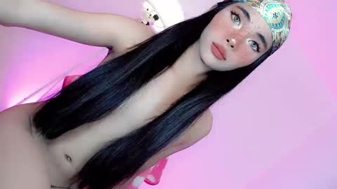 call_me_nina online show from May 13, 2026, 4:43 am