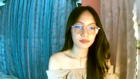 Snapshot of calla_freya chatting on November 12, 2025, 9:21 am Freya online show from November 12, 2025, 9:21 am