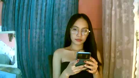 Snapshot of calla_freya chatting on November 23, 2025, 6:35 am Freya online show from November 23, 2025, 6:35 am
