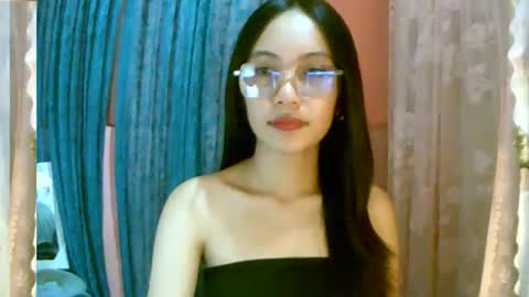 Snapshot of calla_freya chatting on November 28, 2025, 6:16 am Freya online show from November 28, 2025, 6:16 am