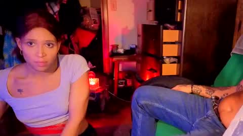 Snapshot of callamariestoneyhawk chatting on January 8, 2025, 5:48 pm Calle Marie Stoney Hawk online show from January 8, 2025, 5:48 pm