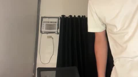 Snapshot of callme_jus chatting on October 27, 2025, 1:26 pm Jus online show from October 27, 2025, 1:26 pm