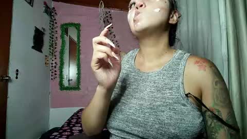 paula online show from March 25, 2026, 5:02 am