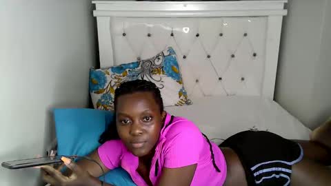 Snapshot of callmemonday chatting on September 11, 2025, 8:20 pm Monday online show from September 11, 2025, 8:20 pm