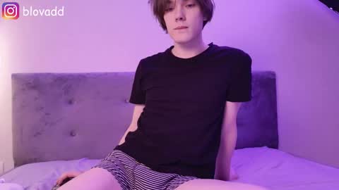 Snapshot of callmenineoneseven chatting on December 14, 2025, 8:46 pm Nick online show from December 14, 2025, 8:46 pm