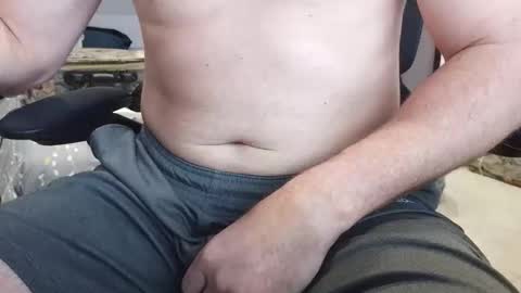 Snapshot of callmeroger33 chatting on February 16, 2026, 5:42 pm callmeroger33 online show from February 16, 2026, 5:42 pm