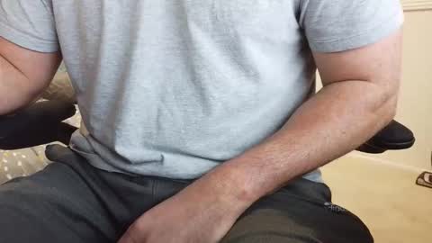 Snapshot of callmeroger33 chatting on February 18, 2026, 4:36 pm callmeroger33 online show from February 18, 2026, 4:36 pm