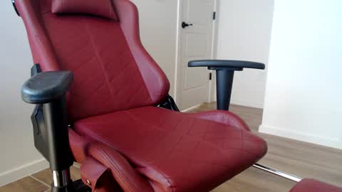 Snapshot of callmethe1 chatting on September 15, 2025, 8:31 pm DesertBoy2023 online show from September 15, 2025, 8:31 pm