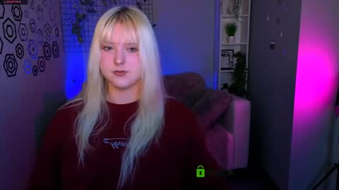 callmevivien online show from April 12, 2026, 9:36 am