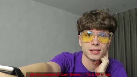 Hey I am Calvin  online show from March 8, 2026, 5:06 pm