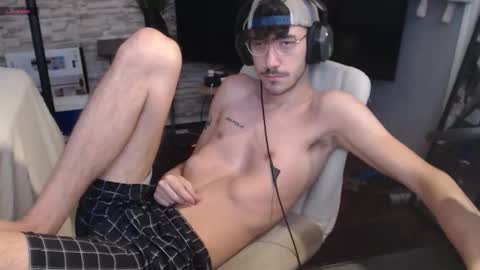 calvin_tanner online show from October 13, 2025, 4:29 pm