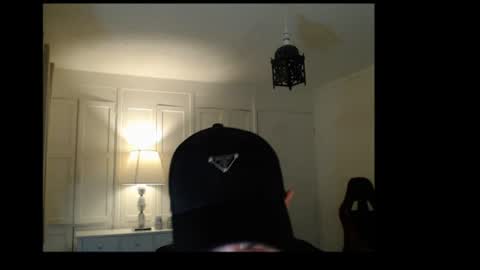 Snapshot of calvindelux chatting on July 20, 2026, 9:39 pm calvindelux online show from July 20, 2026, 9:39 pm