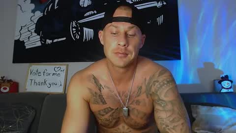 Calvin  online show from December 19, 2024, 11:57 pm