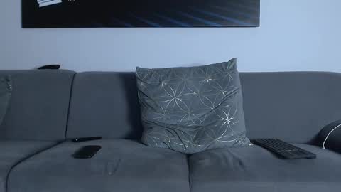 Calvin  online show from March 2, 2025, 11:09 pm