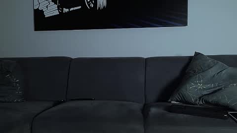 Calvin  online show from October 1, 2025, 8:48 pm