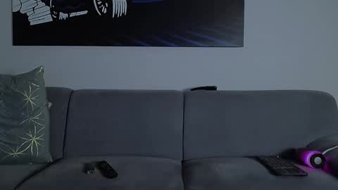 Calvin  online show from October 5, 2025, 8:29 pm