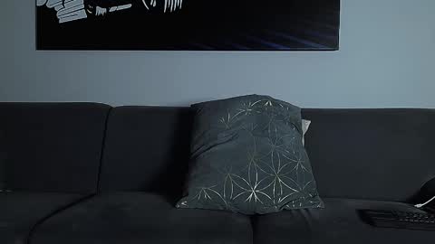 Calvin  online show from October 7, 2025, 9:23 pm