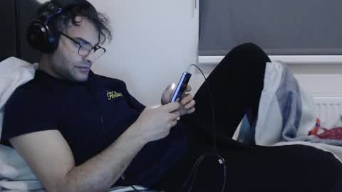 Calvinjohnlad online show from December 8, 2024, 6:28 pm