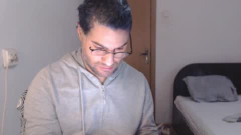 Snapshot of calvinjohnlad chatting on February 1, 2026, 3:10 pm Calvinjohnlad online show from February 1, 2026, 3:10 pm