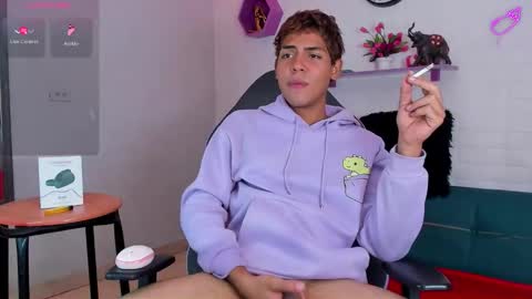 Snapshot of cam_sexyboy chatting on October 20, 2025, 2:45 am cam_sexyboy online show from October 20, 2025, 2:45 am