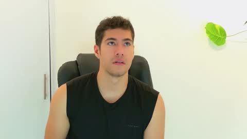 Snapshot of camara110 chatting on November 6, 2025, 12:33 am camara110 online show from November 6, 2025, 12:33 am