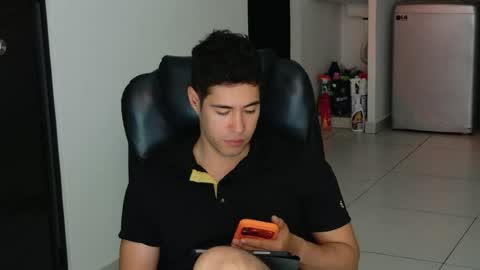 camara110 online show from July 24, 2026, 12:52 am