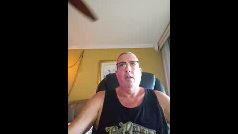Snapshot of camdude2024 chatting on February 2, 2025, 9:02 pm camdude2024 online show from February 2, 2025, 9:02 pm
