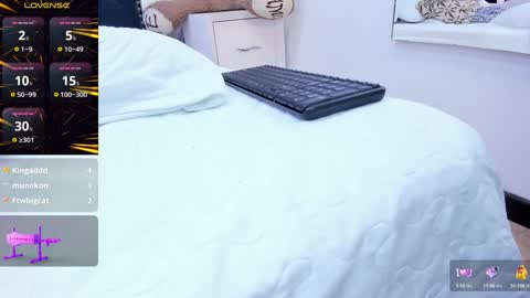 Snapshot of cameron_cutee chatting on January 14, 2025, 10:02 pm Cameron Cutee online show from January 14, 2025, 10:02 pm