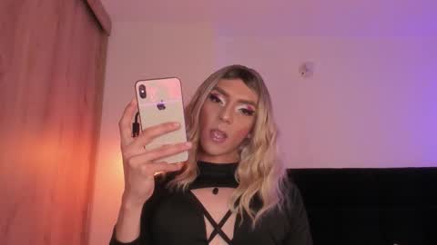 Cameron online show from January 12, 2026, 1:44 am