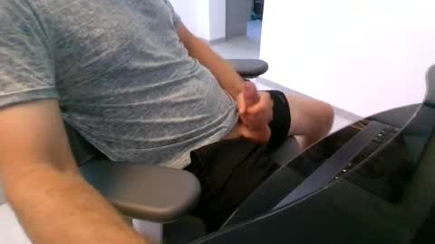 camfun_27 online show from June 22, 2026, 5:26 am