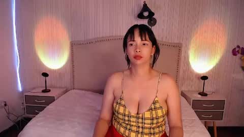 Snapshot of cami_merlano chatting on April 30, 2026, 9:30 pm cami_merlano online show from April 30, 2026, 9:30 pm