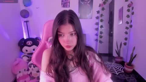Snapshot of cami_mila99 chatting on October 18, 2025, 11:05 pm CAMI online show from October 18, 2025, 11:05 pm