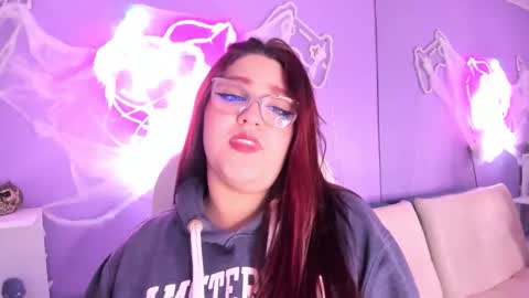 Snapshot of camiila_osorio chatting on October 30, 2025, 7:36 pm Camila Osorio online show from October 30, 2025, 7:36 pm