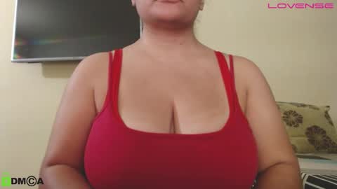 Snapshot of camiilahotxxx chatting on September 29, 2025, 4:34 pm Camila  online show from September 29, 2025, 4:34 pm