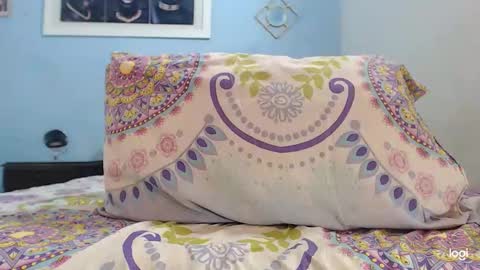 Instagram camila blande1 online show from December 2, 2024, 12:09 am