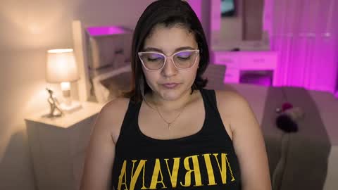 Camila buitrago online show from December 22, 2024, 10:15 pm