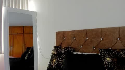 camila_collins7 online show from November 4, 2025, 1:10 pm