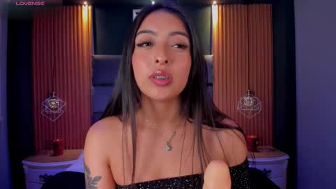 Camila online show from October 4, 2025, 4:21 am