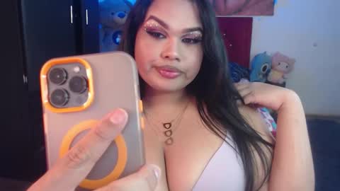 Snapshot of camila_fuenmayor chatting on March 2, 2026, 4:58 am online show from March 2, 2026, 4:58 am