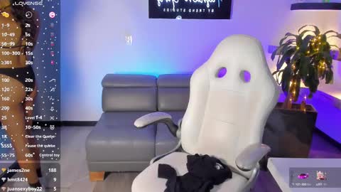 Snapshot of camila_harperr chatting on February 12, 2025, 4:54 am C A M I L A online show from February 12, 2025, 4:54 am