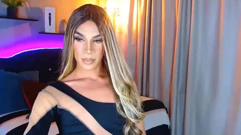 Snapshot of camila_hoottie chatting on January 9, 2025, 3:26 am Camila online show from January 9, 2025, 3:26 am