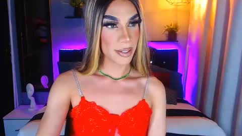 Snapshot of camila_hoottie chatting on January 26, 2025, 3:27 am Camila online show from January 26, 2025, 3:27 am