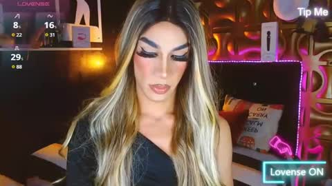 Snapshot of camila_hoottie chatting on February 10, 2025, 3:03 am Camila online show from February 10, 2025, 3:03 am